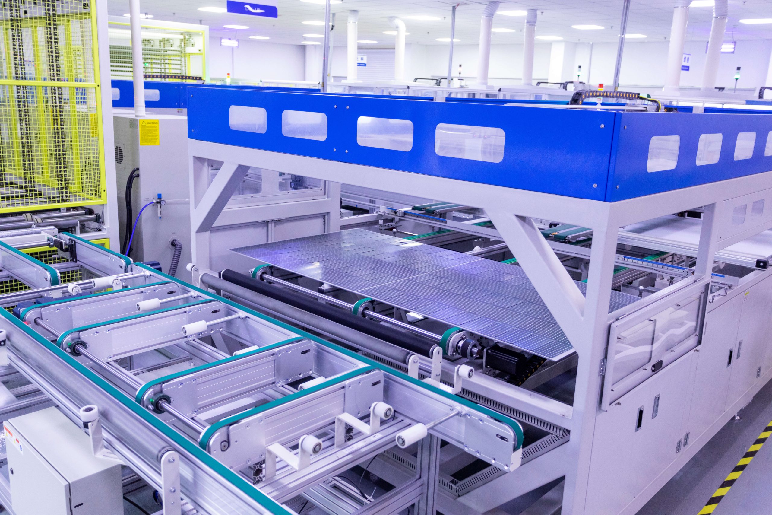Horay-Solar-M10-solar-panel-manufacturing-automatic-process-system-of-solar-panel-scaled